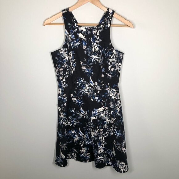 PARKER Felicity Dress in Myrtle Peplum Waist Dark Floral Size Small - Picture 3 of 11